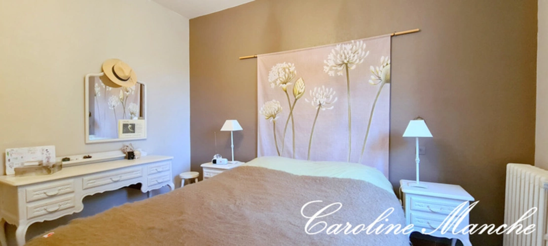 Photos 10 - Prestige - A vendre GRAMBOIS - Maison 4 pièces de 120 m² - Terrain de 7 000m² - Plain pied