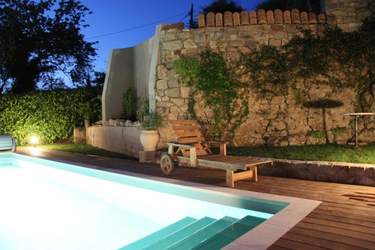 Photos 2 - Prestige - Sud Ardèche, belle maison en pierre, rénovée, 4 chambres, pi