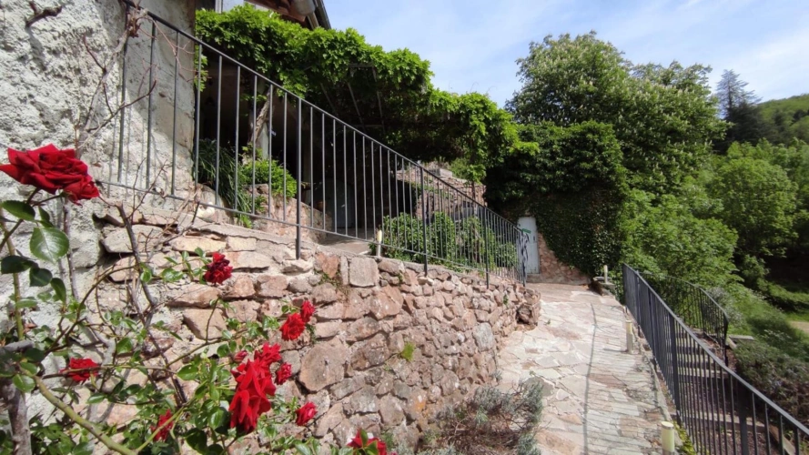 Photos 16 - Prestige - Sud Ardèche, belle maison en pierre, rénovée, 4 chambres, pi