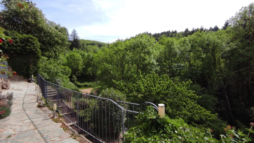 Photos 19 - Prestige - Sud Ardèche, belle maison en pierre, rénovée, 4 chambres, pi