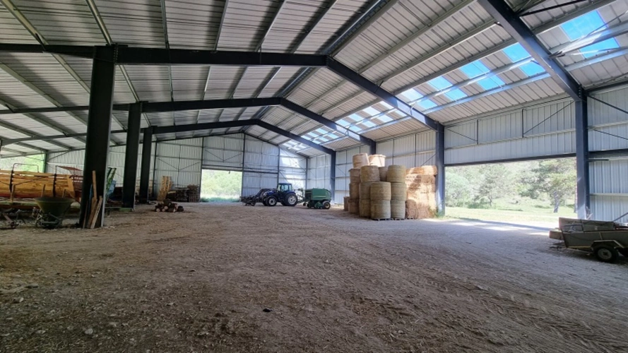 Photos 5 - Rurale - Belle exploitation agricole caprine - 3560 m2 de bâtiments -