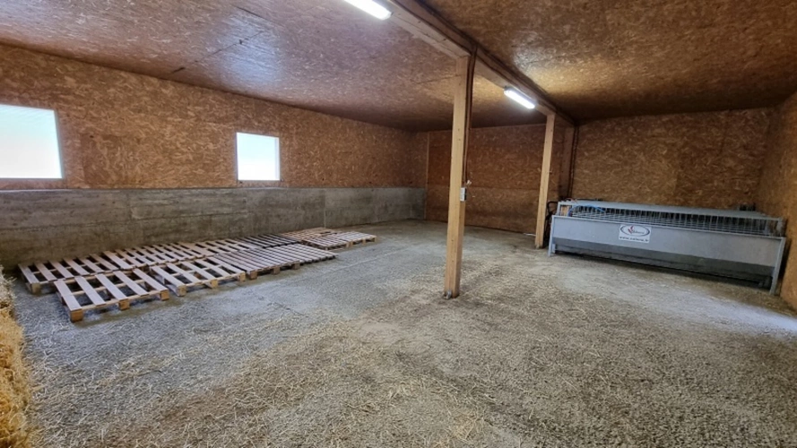 Photos 6 - Rurale - Belle exploitation agricole caprine - 3560 m2 de bâtiments -