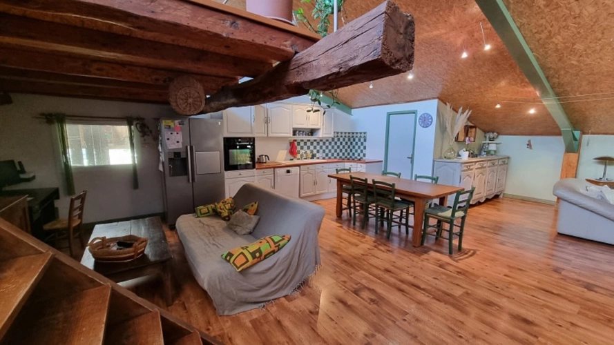 Photos 8 - Rurale - Belle exploitation agricole caprine - 3560 m2 de bâtiments -