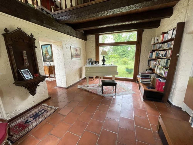 Photos 3 - Rurale - CORPS DE FERME -  15 Mn DU TGV - 5900 M2 DE TERRAIN - PISCIN