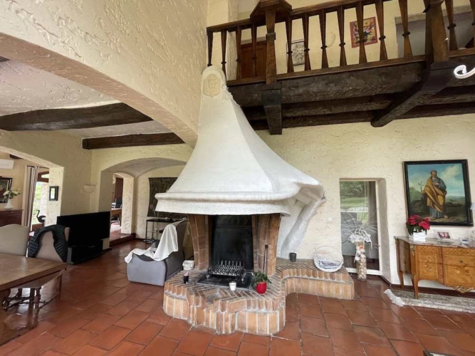 Photos 4 - Rurale - CORPS DE FERME -  15 Mn DU TGV - 5900 M2 DE TERRAIN - PISCIN