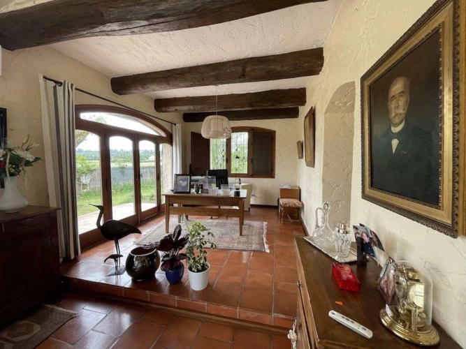 Photos 5 - Rurale - CORPS DE FERME -  15 Mn DU TGV - 5900 M2 DE TERRAIN - PISCIN