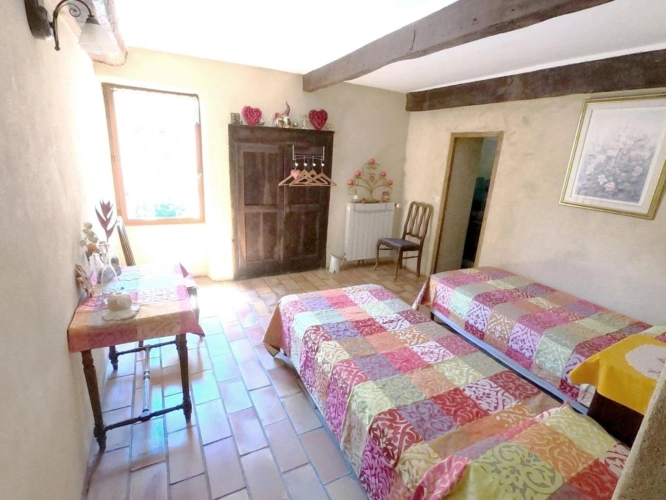 Photos 9 - Prestige - Propriété isolée, chambres d'hôtes, gites, piscine, entière