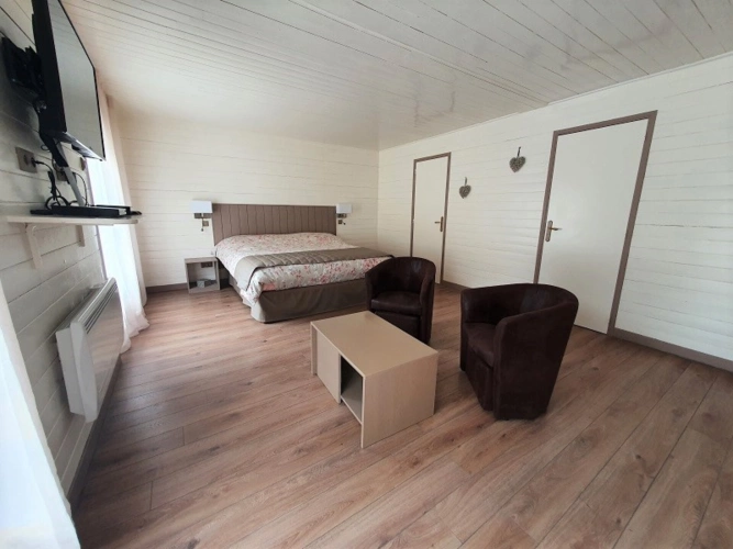 Photos 6 - Agricole - DEUX MAISONS - 17 PIECES - 3000M2 DE TERRAIN - LIMITE VERCOR