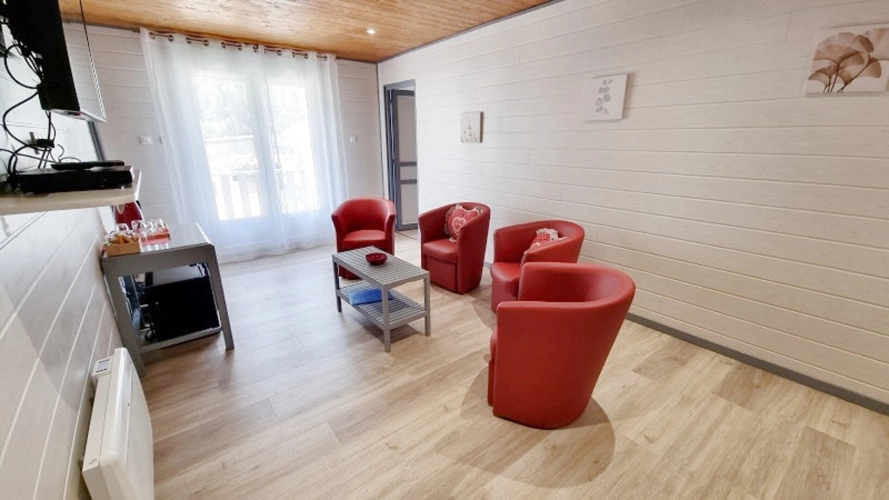 Photos 10 - Agricole - DEUX MAISONS - 17 PIECES - 3000M2 DE TERRAIN - LIMITE VERCOR