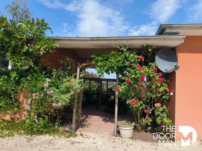 Photos 2 - Prestige - Propriété 53120