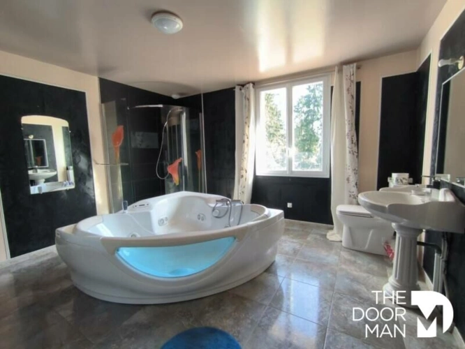 Photos 7 - Prestige - Propriété 53120