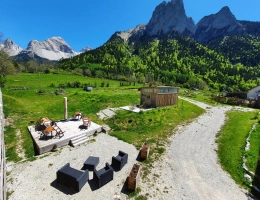 Vignette - Agricole - DEUX MAISONS - 17 PIECES - 3000M2 DE TERRAIN - LIMITE VERCOR